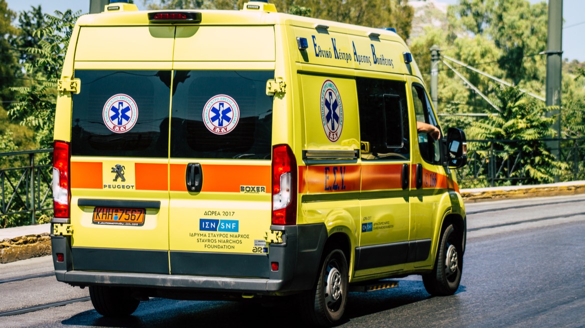 52χρονος έπεσε από τη σκάλα του σπιτιού του και σκοτώθηκε
